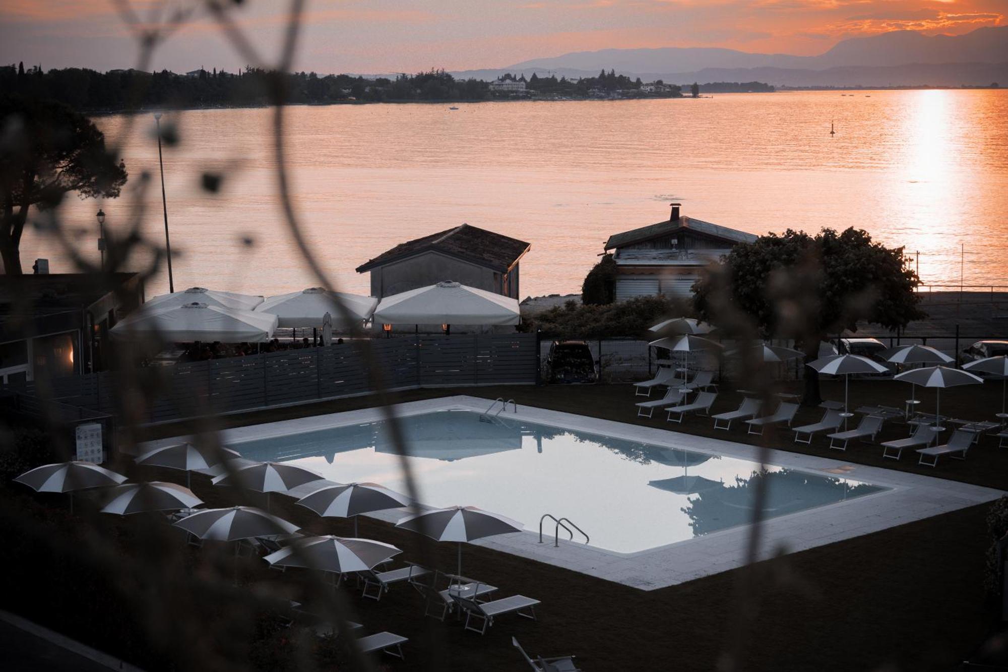 Hotel Ristorante Al Fiore Peschiera del Garda Exterior foto